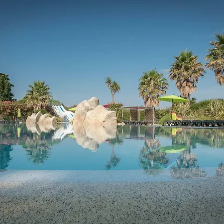 Campsite Le Mediterranee - Domaine Pietonnier Argeles-sur-Mer