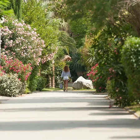 Le Mediterranee - Domaine Pietonnier Campsite Argeles-sur-Mer